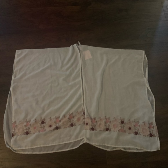 Kimono - Picture 1 of 4